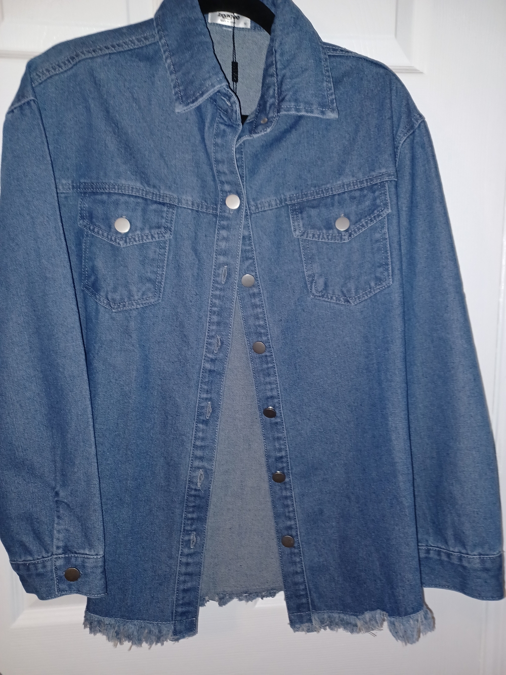 zeagoo Light Blue Denim Shirt Jacket with Frayed Hem